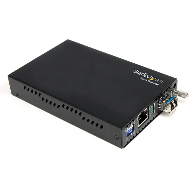 StarTech Fiber Media Converter Gigabit 1000Mbps MM Fibre LC 550m, TAA