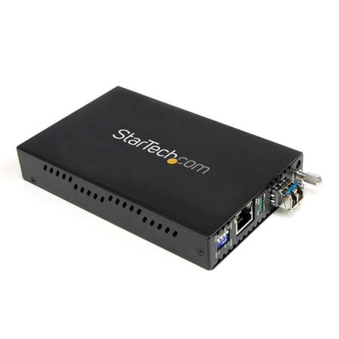 StarTech 1000 Mbps Gigabit Single Mode Fiber Media Converter LC 40 km, TAA