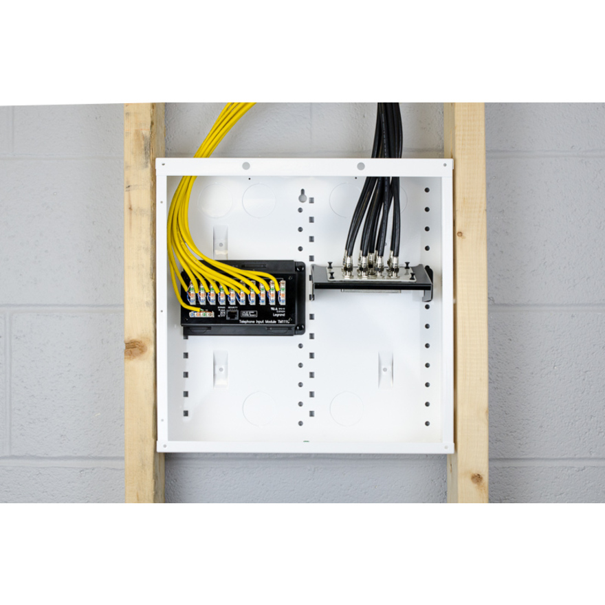 On-Q 14" Hinged Cover with Lock