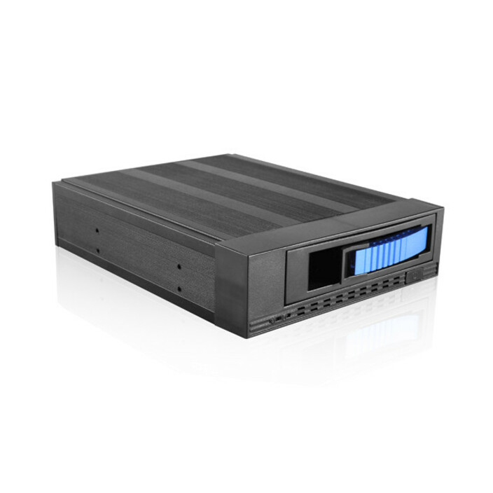 iStarUSA T-7M1-SATA Drive Enclosure Internal - Silver