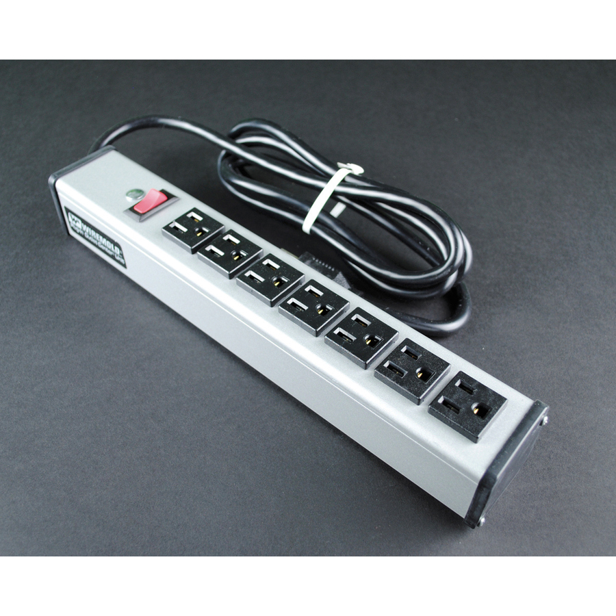 Wiremold Plug-In Outlet Center 7-Outlet Power Strip