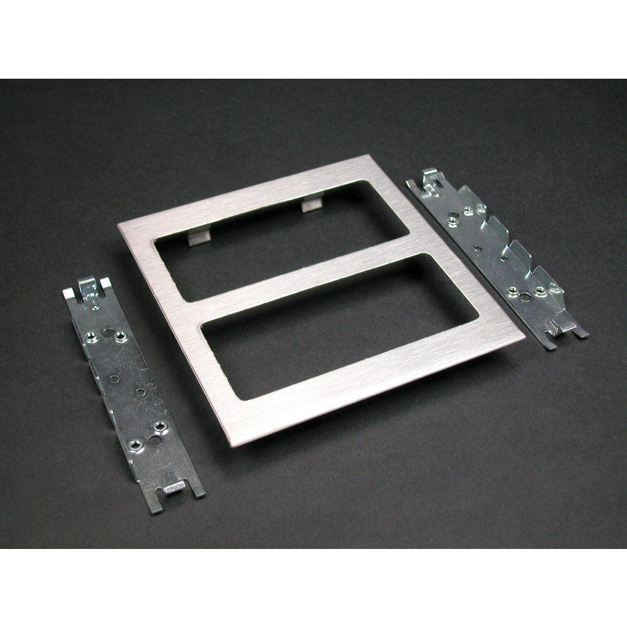 Wiremold S4000 Two-Gang Device Plate Fitting