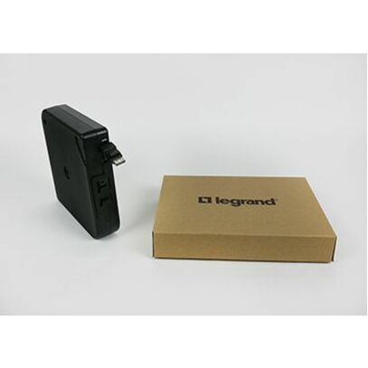Wiremold Cable Retractor with DisplayPort Cable