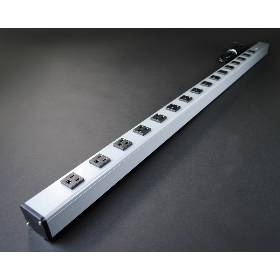 Wiremold Plug-In Outlet Center 16-Outlet Power Strip