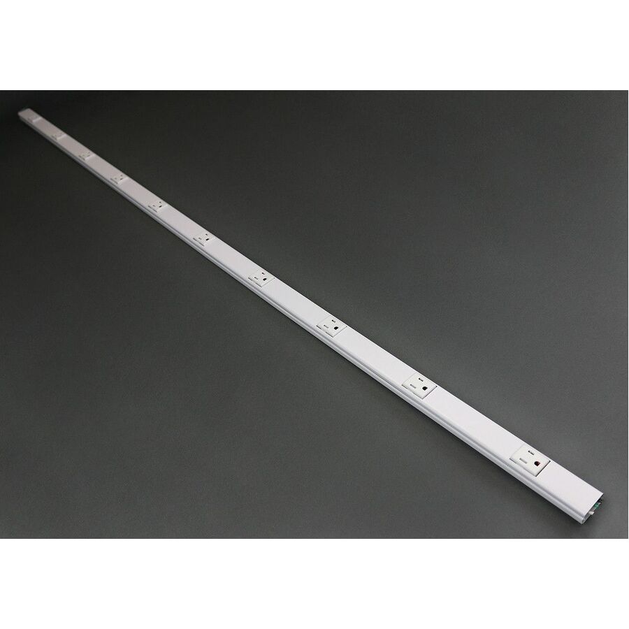 20GB506TR Tamper Resistant Plugmold® Multioutlet System