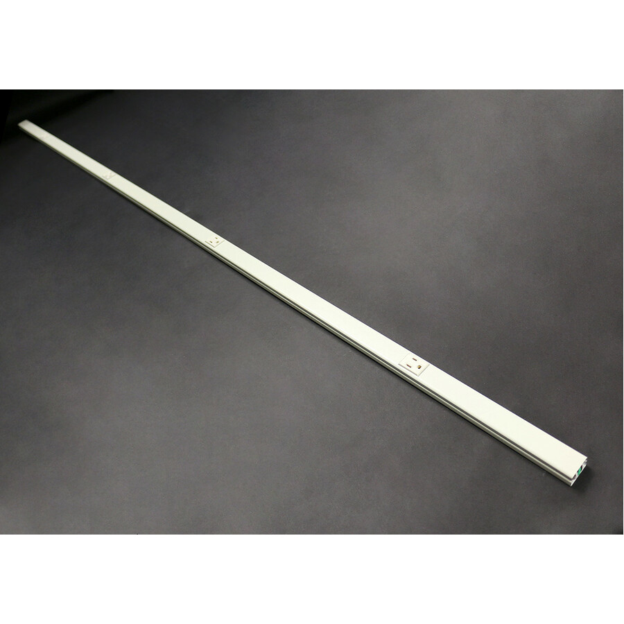 Wiremold Plugmold 2000 4-Outlet Power Strip