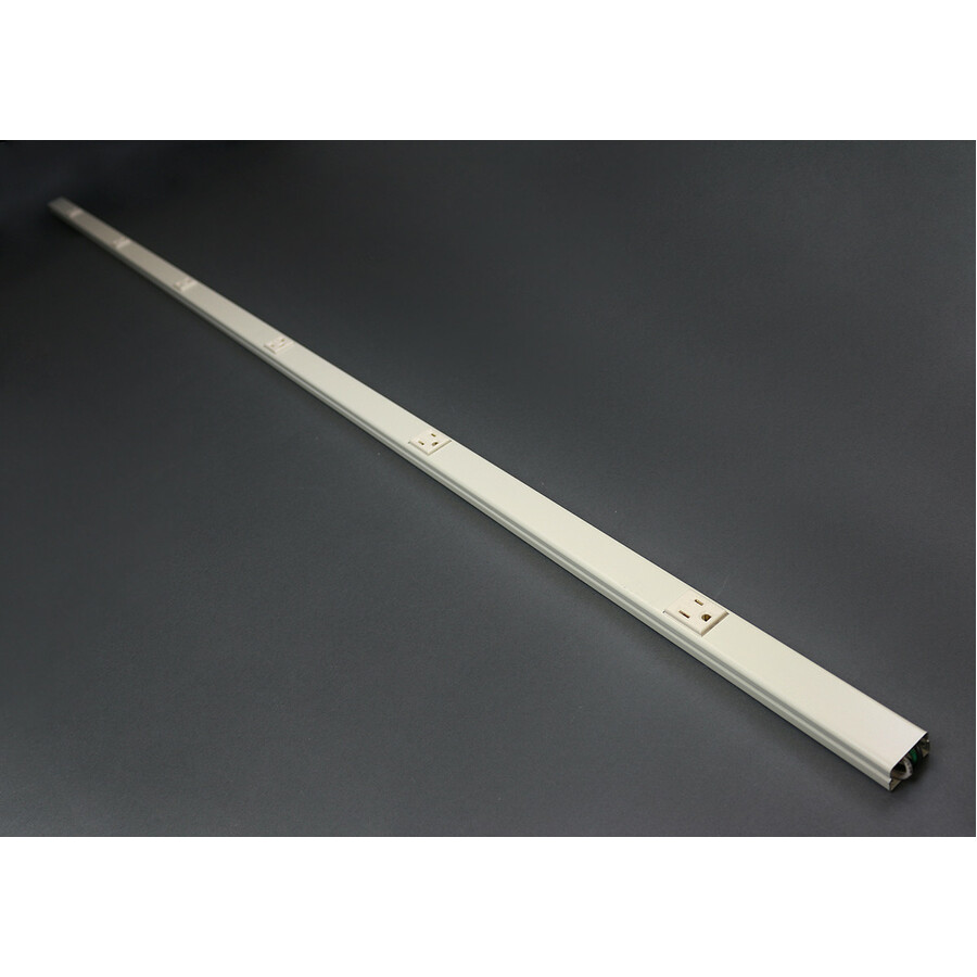 Wiremold Plugmold 2000 6-Outlet Power Strip