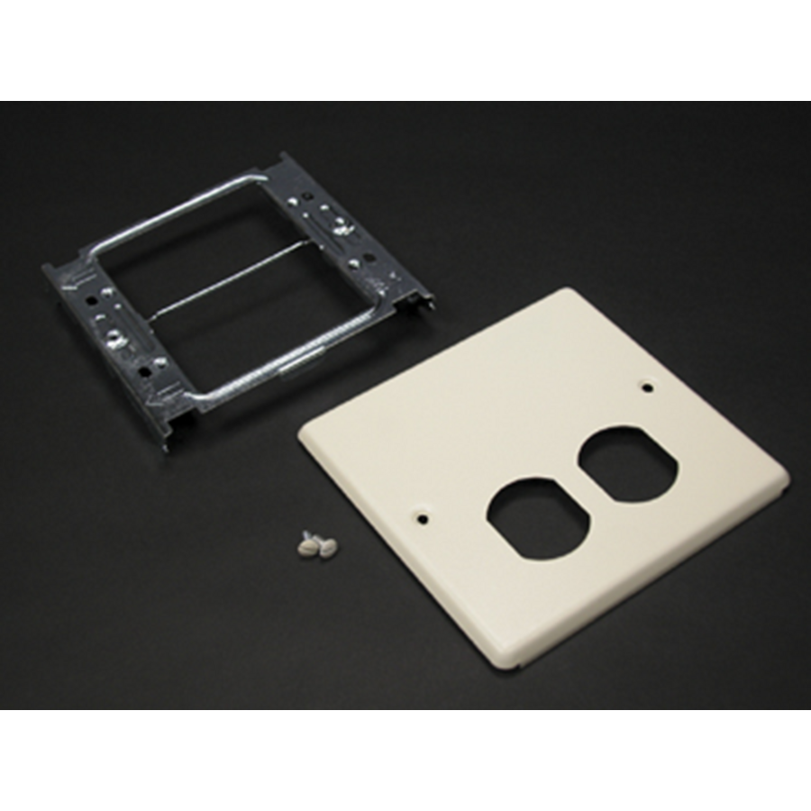 Wiremold 4047 Two-Gang Cover One Duplex Receptacle Fitting
