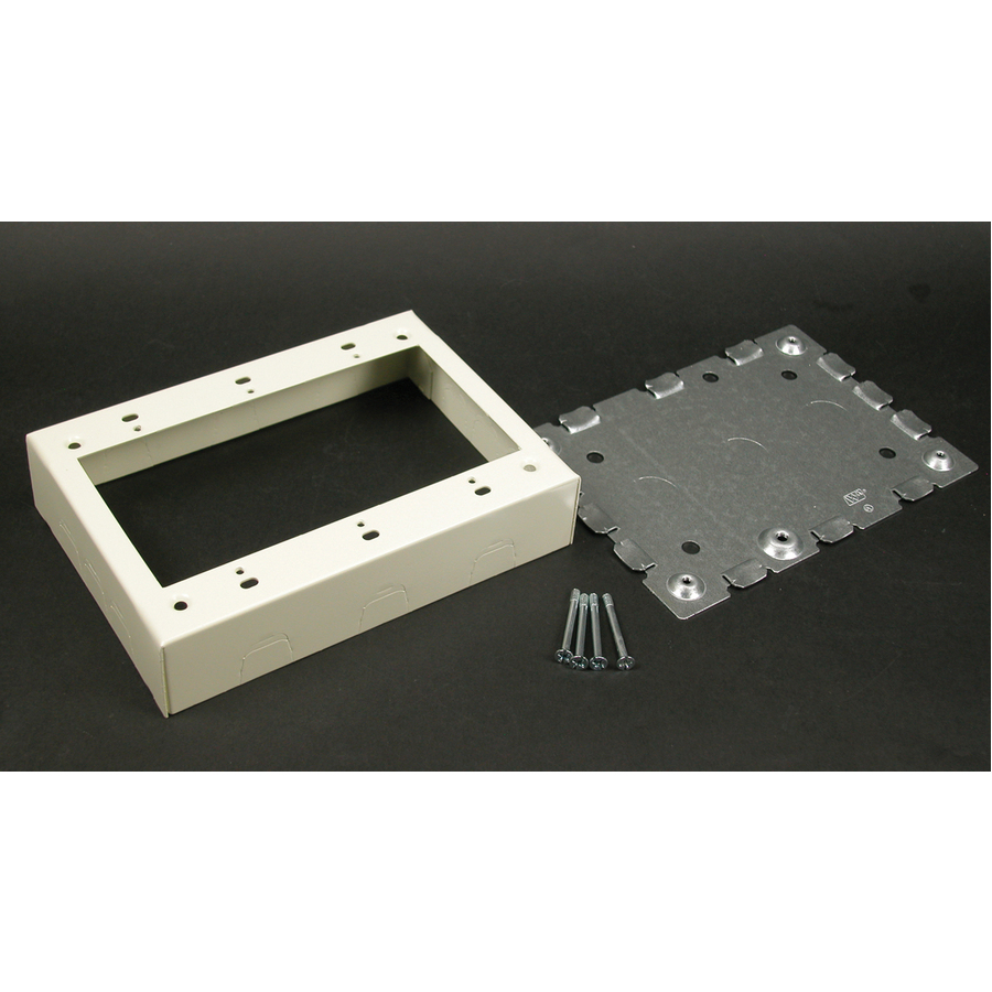 Wiremold 500/700 Three-Gang Shallow Switch and Receptacle Box Fitting