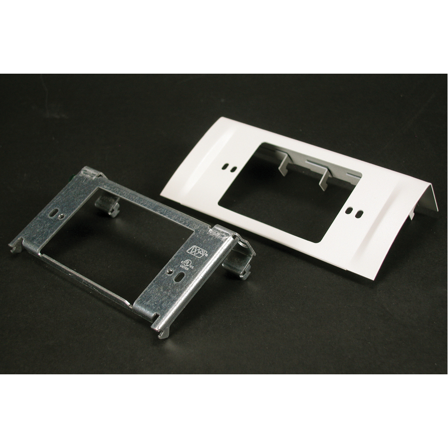 Wiremold DS4000 Single Channel Nema Device Plate Fitting