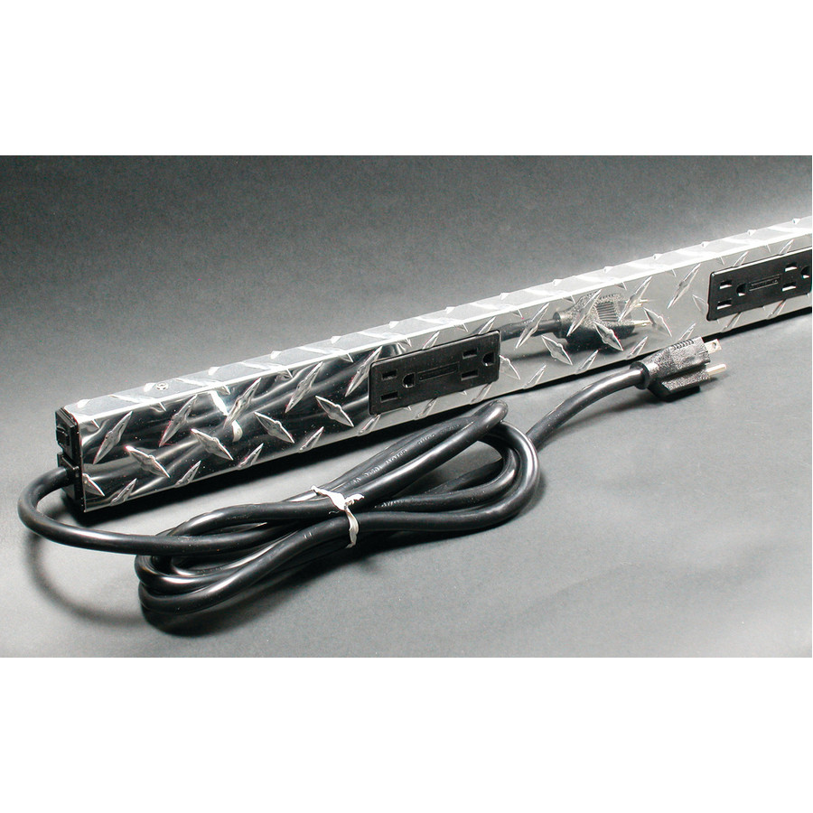 Wiremold Plugmold 2400 5-Outlets Power Strip