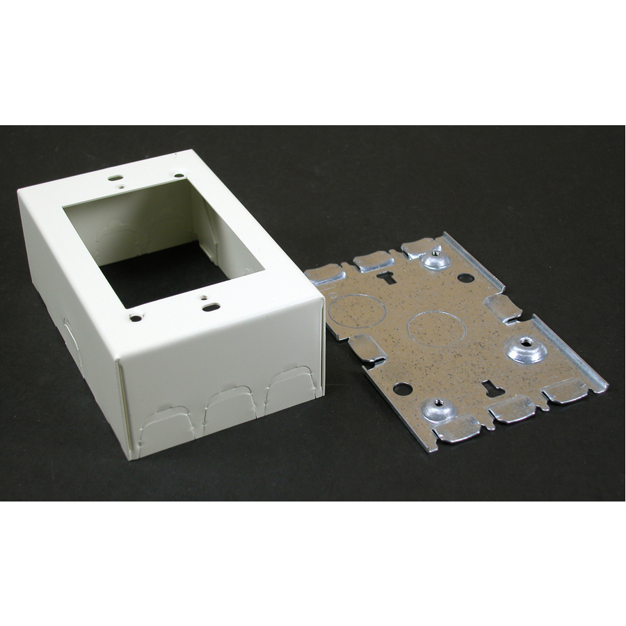 Wiremold 500/700 Combination Switch and Receptacle Box Fitting