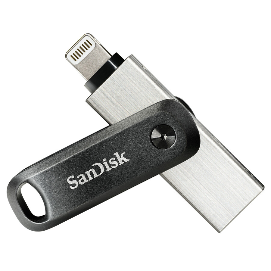 SanDisk iXpand Flash Drive Go For Your iPhone