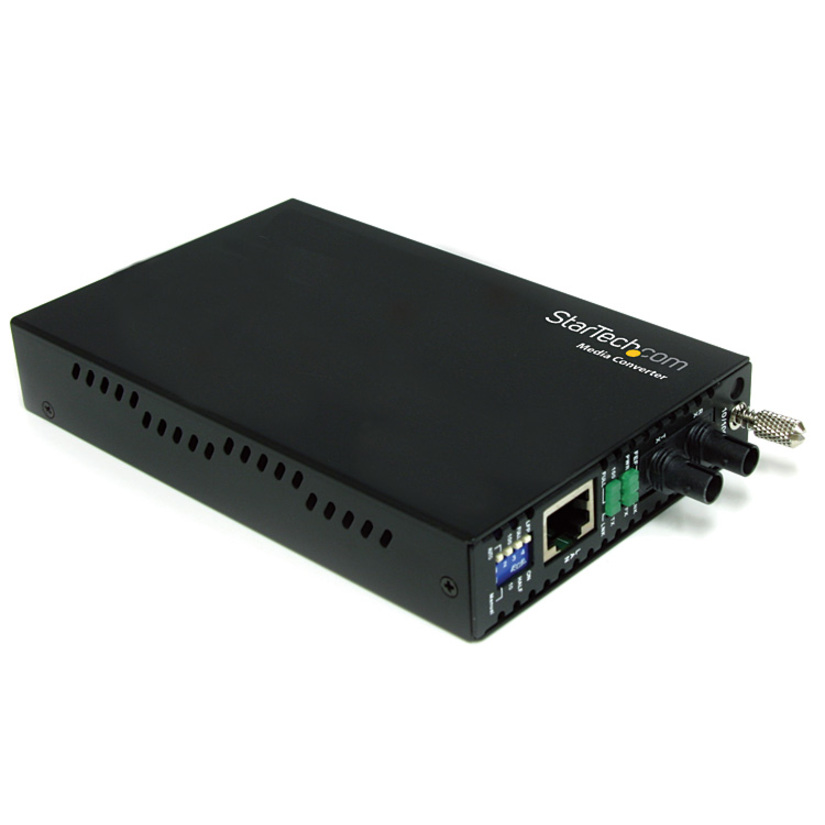 StarTech 10/100 Mbps Multi Mode Fiber Media Converter ST 2 km, TAA