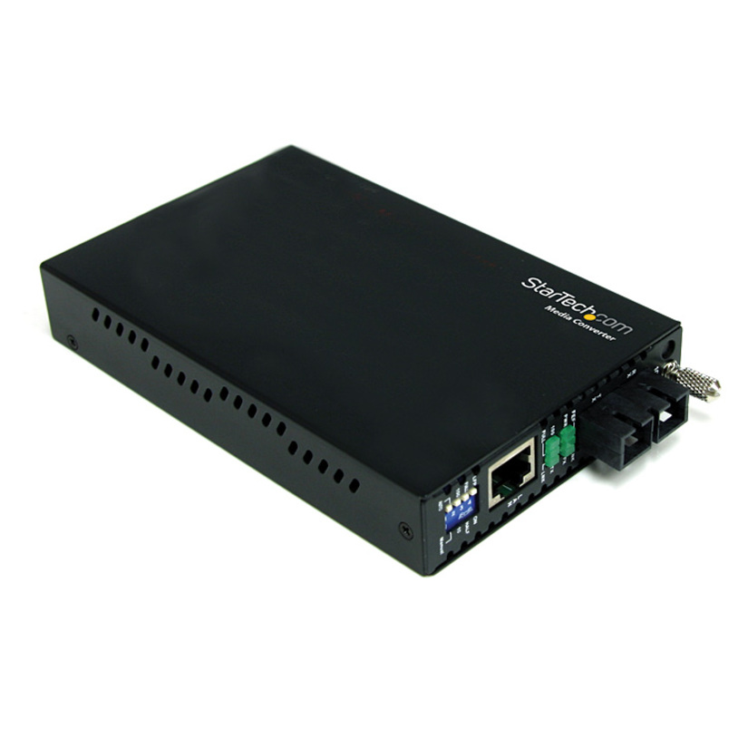 StarTech Gigabit Ethernet Single Mode Fiber Media Converter SC 40 km, 1000 Mbps, TAA